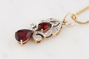 VINTAGE GARNET & DIAMOND PENDANT 9ct GOLD