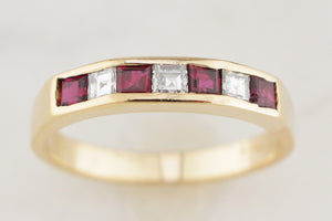 VINTAGE ESTATE RUBY & DIAMOND RING 18ct GOLD