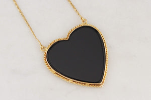 VINTAGE c1970 ONYX HEART PENDANT & CHAIN 18ct GOLD