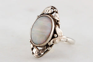ANTIQUE STERLING SILVER ARTS & CRAFTS OPAL RING