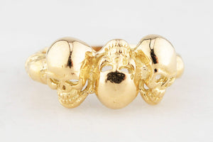 CONTEMPORARY 18ct GOLD TRIPLE SKULL RING