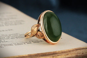 VINTAGE 1940’s NEPHRITE JADE COCKTAIL RING 9ct GOLD