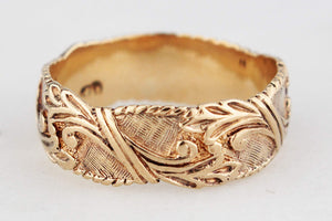 VINTAGE ETCHED BAND RING 9ct GOLD
