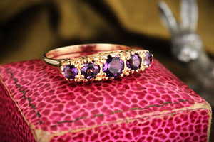VINTAGE AMETHYST FIVE STONE RING 9ct GOLD
