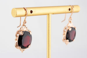 VINTAGE PYROPE GARNET EARRINGS 9ct GOLD
