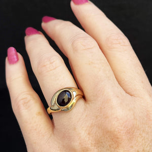 VINTAGE MID-CENTURY CABOCHON GARNET RING 9ct GOLD