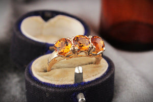 RETRO CITRINE TRILOGY RING 10ct GOLD