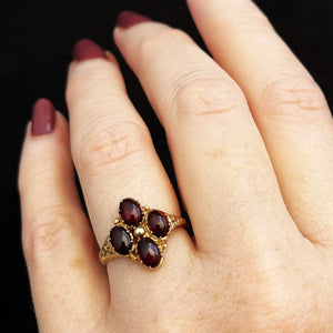 RETRO 1979 PYROPE GARNET RING 9ct GOLD