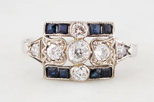 ANTQIUE ART DECO c1920 PLATINUM DIAMOND & SAPPHIRE RING