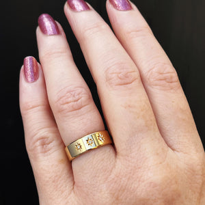 VINTAGE c1950 STARBURST FLUSH SET DIAMOND BAND 18ct GOLD