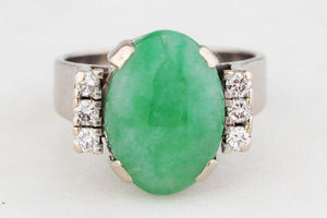 VINTAGE c1940 5ct JADE & DIAMOND RING 18ct GOLD