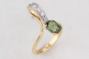 VINTAGE c1940’s SAPPHIRE & DIAMOND RING 18ct GOLD