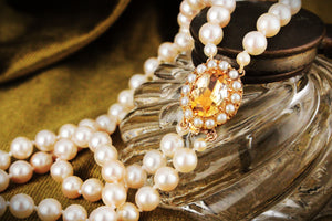 MID-CENTURY 1965 DOUBLE PEARL STRAND WITH CITRINE CLASP 9ct GOLD
