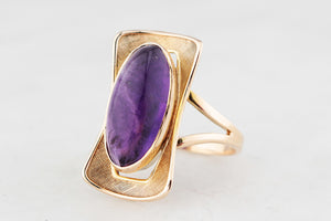 MID-CENTURY 1961 AMETHYST RING 9ct GOLD