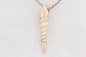 ANTIQUE VICTORIAN SHELL PENDANT 9ct GOLD