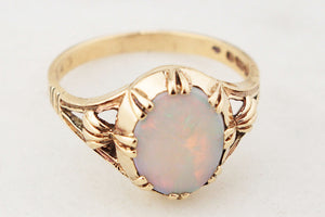 VINTAGE SOLID OPAL RING 9ct GOLD
