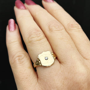 CUSTOM R&V OEC DIAMOND SHIELD SIGNET RING 9ct GOLD