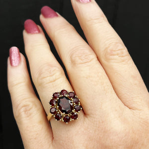 VINTAGE MID-CENTURY GARNET RING 9ct GOLD