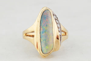 MID-CENTURY SOLID OPAL & DIAMOND RING 18ct GOLD