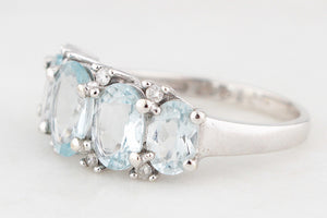 MODERN AQUAMARINE & DIAMOND RING 9ct GOLD