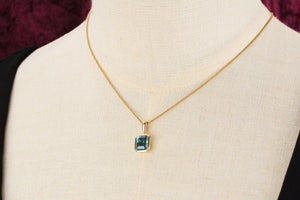 STEP CUT 2.45ct BLUE TOURMALINE PENDANT 10ct GOLD