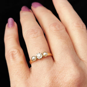 ANTIQUE VICTORIAN .50ct DIAMOND & PEARL RING 15ct GOLD