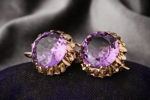 VINTAGE c1940/50’s SYNTHETIC COLOUR CHANGE SAPPHIRE EARRINGS 9ct GOLD