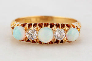 ANTIQUE EDWARDIAN OPAL & DIAMOND RING 18ct GOLD
