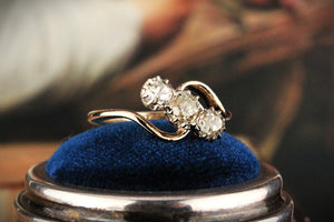 ANTIQUE .80ct DIAMOND TRILOGY RING 18ct GOLD