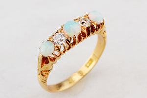 ANTIQUE EDWARDIAN OPAL & DIAMOND RING 18ct GOLD