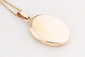 VINTAGE ENAMEL LOCKET 9ct GOLD