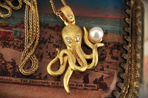 VINTAGE DIAMOND & PEARL OCTOPUS PENDANT 18CT GOLD