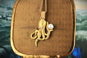 VINTAGE DIAMOND & PEARL OCTOPUS PENDANT 18CT GOLD
