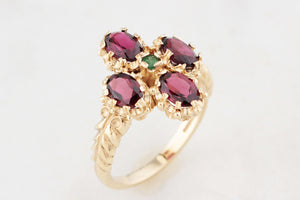 MID-CENTURY EMERALD & GARNET RING 9ct GOLD