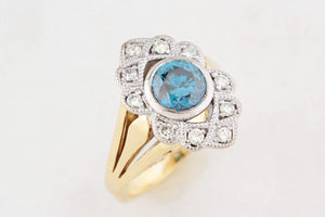 VINTAGE BLUE & WHITE DIAMOND RING 18ct GOLD