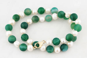 BESPOKE SEMI-BAROQUE PEARLS & BANDED AGATE NECKLACE 9ct GOLD
