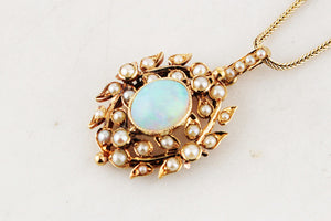 ANTIQUE EDWARDIAN c1900 OPAL AND SEED PEARL PENDANT WITH CHAIN 18ct GOLD