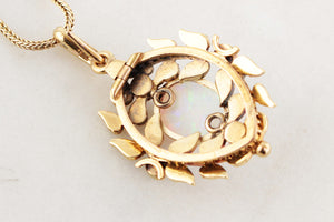 ANTIQUE EDWARDIAN c1900 OPAL AND SEED PEARL PENDANT WITH CHAIN 18ct GOLD