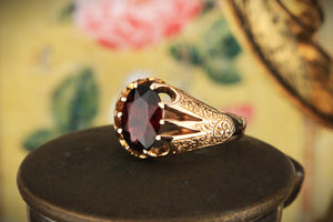 ANTIQUE GARNET RING 9CT GOLD, BIRMINGHAM 1909