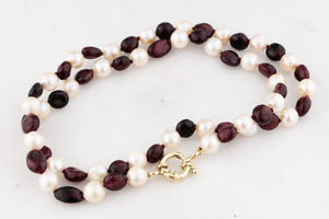 BESPOKE PEARL & GARNET NECKLACE 9ct GOLD