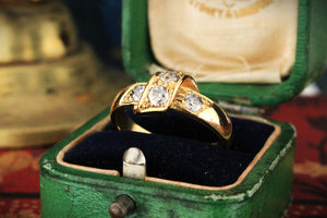 VINTAGE OLD CUT DIAMOND RING 18ct GOLD