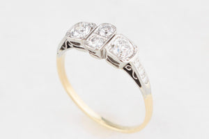 ANTIQUE ART DECO DIAMOND RING 18ct GOLD