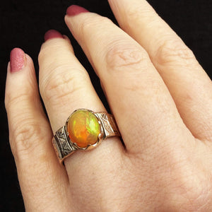 ANTIQUE VICTORIAN c1880’s FIRE OPAL RING 15ct GOLD