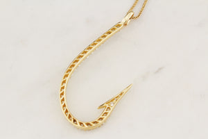 HANDCRAFTED 1.55ct DIAMOND FISHHOOK PENDANT IN 18ct GOLD