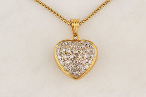 VINTAGE ITALIAN .64ct DIAMOND HEART PENDANT IN 18ct GOLD