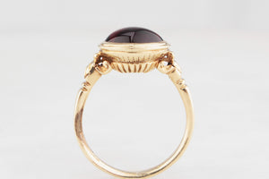 VICTORIAN STYLE PYROPE GARNET RING 9ct GOLD