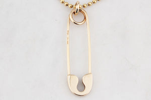 MID-CENTURY 1976 SAFETY PIN PENDANT/EXTENDER 9ct GOLD