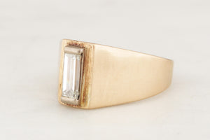 RETRO c1970 BAGUETTE CUT DIAMOND RING 9ct GOLD