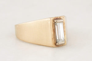RETRO c1970 BAGUETTE CUT DIAMOND RING 9ct GOLD