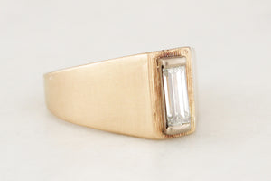 RETRO c1970 BAGUETTE CUT DIAMOND RING 9ct GOLD